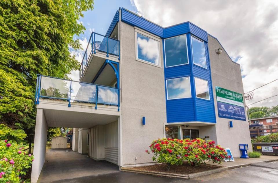 Luxury Penthouse Downtown Nanaimo Apartment Exterior photo