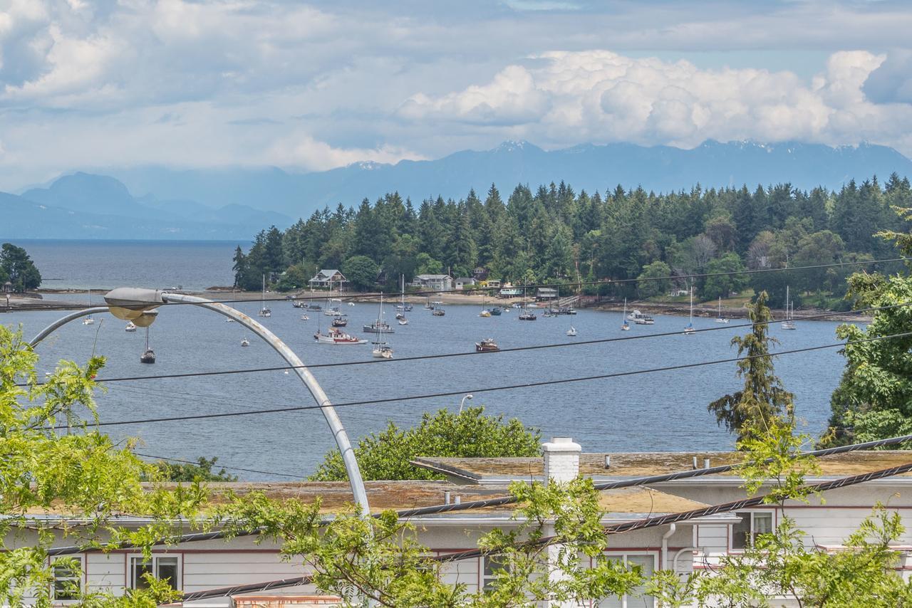Luxury Penthouse Downtown Nanaimo Apartment Exterior photo